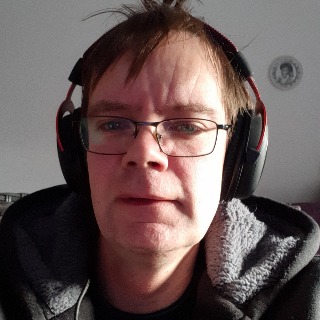 Hej søgee en pige.til hygge chat også det lidt frække.hvis det.er det du vil jeg kommer fr ... chat med Kenneth, en Mand fra Kolind. Stort chat-forum.