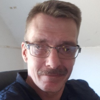 søger ret set bare en god veninde med fordele hygge over en god middag osv ... chat med Thomas54, en Mand fra Struer. Stort chat-forum.