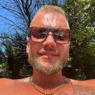 Halløjsa 😘 
Skriv endelig hvis i vil lære mig og kende 
Jeg er en frisk fyr der elsker  ... chat med Daniel, en Mand fra Silkeborg. Stort chat-forum.