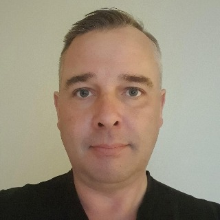 Jeg vil ikke skrive så meget om mig selv. Jeg vil hellere gører dig nysgerrig.....
 ... chat med Sømanden, en Mand fra Marstal. Stort chat-forum.