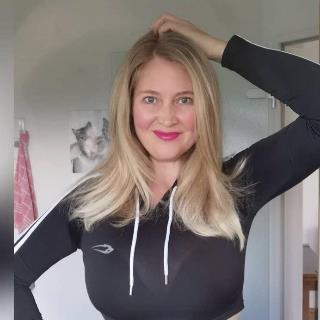 Jeg kan godt lide at blive forkælet, og jeg leder efter en, der er ældre end mig, til at n ... chat med Sarah, en Kvinde fra Aarhus C. Stort chat-forum.