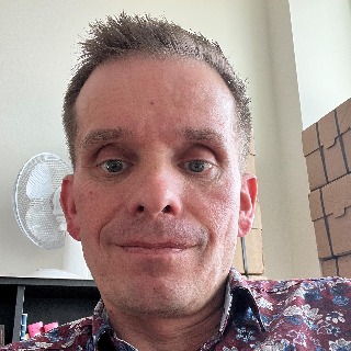 Jeg søger en at dele livet med, dele oplevelser, lækker mad, en flaske vin (helst fransk)  ... chat med Fanstar, en Mand fra Hørning. Stort chat-forum.