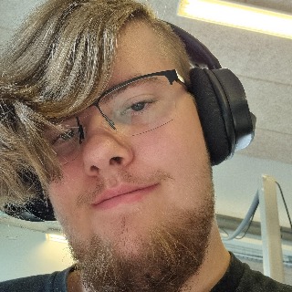 Jeg er en 19årig dreng der leder efter en sød pige på de 18-20 år.

Jeg elsker at lave m ... chat med Jeppe, en Mand fra Odder. Stort chat-forum.