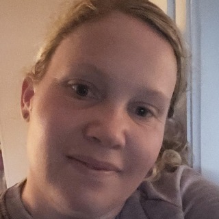 Jeg er e  frisk, glad og udadvendt kvinde på snart 39.
Jeg er mor til 3 snart store børn  ... chat med Bettina, en Kvinde fra Glejbjerg. Stort chat-forum.