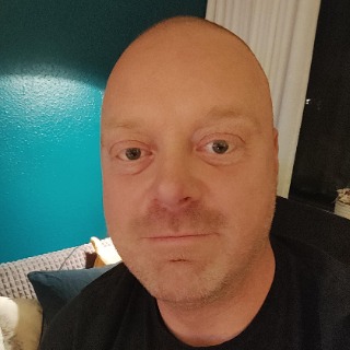Hvad du ser er hvad du for...siger min mening og ofte alt for ærlig. Jeg er selvstændig,   ... chat med Michael, en Mand fra Kolding. Stort chat-forum.