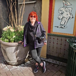 søger en sød fyr  at hygge med og snakke med  <3 ... chat med Lisbeth, en Kvinde fra København S. Stort chat-forum.