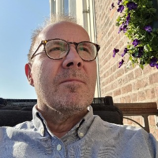 Livsnydelse som Italiensk mad, Cafetur, restaurant, museum, teater, biograf, rejser, Konce ... chat med Loureed, en Mand fra Køge. Stort chat-forum.