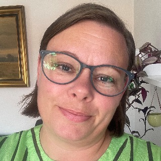 Glad kvinde med hjertet på rette sted ❤️😁
Håber at finde ham som jeg kan bygge noget op  ... chat med Anja, en Kvinde fra Viborg. Stort chat-forum.