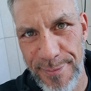Mand fra nørresundby. Og far til en pige på 4 år som jeg deler I 7/7 ordning. Søger hender ... chat med Stefan, en Mand fra Nørresundby. Stort chat-forum.