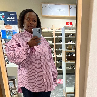 Jeg er kvinde på 52 år  fra Afrika  jeg har to sønner 
Og nu vi bor ikke sammen .
Jeg ar ... chat med Janviere, en Kvinde fra København S. Stort chat-forum.