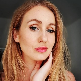 Hej 😉
36 år, blond og smilende ..og jeg elsker at have det sjovt. Er vild med gode grin, ... chat med Katinka, en Kvinde fra København K. Stort chat-forum.