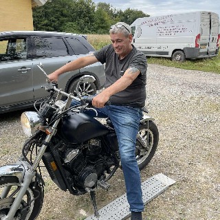 Savner en person man kan dele livet med. Skriv til mig .og så kan du få mere at vide .knus ... chat med Wagnerbo, en Mand fra Dannemare. Stort chat-forum.