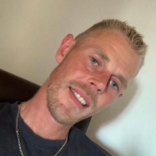 Hej ... chat med Steffan, en Mand fra Vejle. Stort chat-forum.