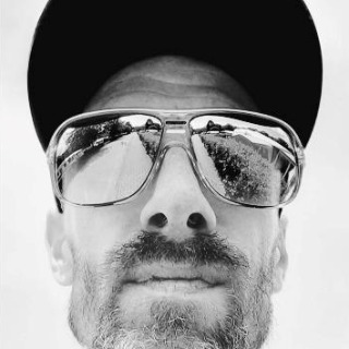 Jeg sætter pris på god humor, intelligens og en frisindet tilgang til livet. Hvis du også  ... chat med Niels45, en Mand fra Tranbjerg J. Stort chat-forum.