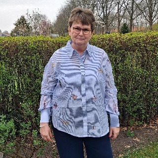 Jeg er en sød og omsorgsfuld kvinde på 61 år. 
Jeg har tre skønne voksne børn og to skønn ... chat med Annette, en Kvinde fra Grindsted. Stort chat-forum.