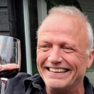 Sød frisk fyr søger bedre halvdel .
Er ikke betalende her så find mig på  messenger.
Mic ... chat med Michael, en Mand fra Aarhus C. Stort chat-forum.