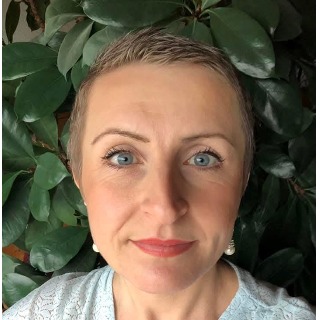 Jeg er en nysgerrig og reflekterende person, der sætter pris på at forstå ting og udvikle  ... chat med Lina, en Kvinde fra København K. Stort chat-forum.