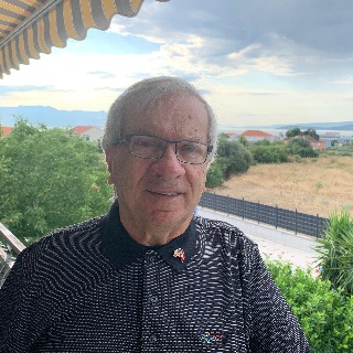 Hi,
For ikke længe siden er jeg lige flyttet tilbage fra USA efter 25 år.
Søger en ven/k ... chat med Haroutusa, en Mand fra Ringsted. Stort chat-forum.
