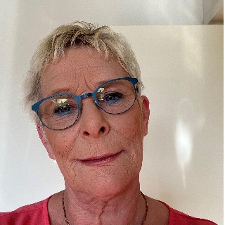 Jeg er en aktiv, ærlig, udadvendt og positiv kvinde på 57 somre, som søger en på min egen  ... chat med Tornerose, en Kvinde fra Augustenborg. Stort chat-forum.