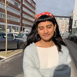 Hej. Mit navn er Aruna.
Jeg bor i købehavn og er i gang med tage en SOSU pædagogiske asia ... chat med Aruna, en Kvinde fra København N. Stort chat-forum.