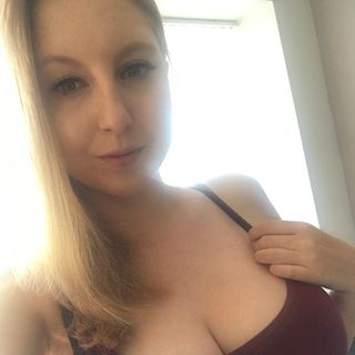 Jeg er  stille og rolig, og søger en sød og fræk mand. Håber at finde ham herinde.  ... chat med Daniella, en Kvinde fra København S. Stort chat-forum.
