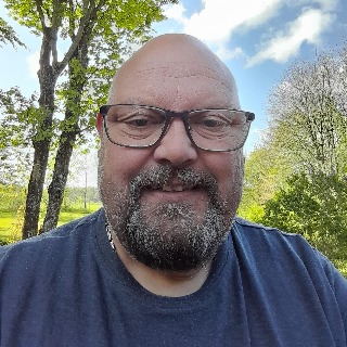 jeg søger en skøn veninde til alt dele alt det sjove og triste i livet og hvem ved? ... chat med Krondyr59, en Mand fra Struer. Stort chat-forum.