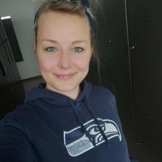 Hej, jeg kommer fra Kolding. Jeg har ikke skrevet nogen profiltekst endnu, måske jeg skriv ... chat med Colleen, en Kvinde fra Kolding. Stort chat-forum.