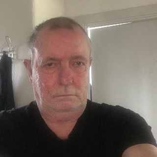 Jeg bor i lejet hus i Svendborg men der mangler en kvinde som vil mødes engang imellem så  ... chat med Ejler, en Mand fra Svendborg. Stort chat-forum.