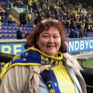 Ærlighed og åbenhed frem for alt
Elsker fodbold
B i f og Liverpool
Søger ikke rigtig no ... chat med Marlene, en Kvinde fra Brøndby. Stort chat-forum.