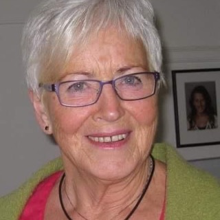 Fraskilt ,har været allene de sidste 10 år ,savner  tosomhed.

Jeg er er meget glad for  ... chat med Margit, en Kvinde fra Holbæk. Stort chat-forum.